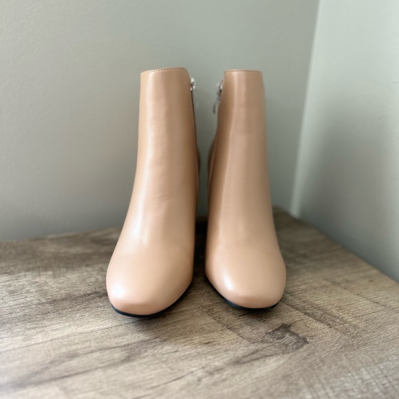 MIA Carla Nude Bootie - 6.5 - Picture 2 of 11